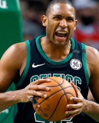  亚历山大30+10雷霆屠公牛  