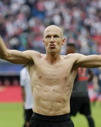  莱比锡红牛客场绝杀斯图加特展现顽强斗志  