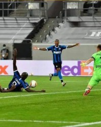  国际米兰门将低级失误导致欧联资格生变  