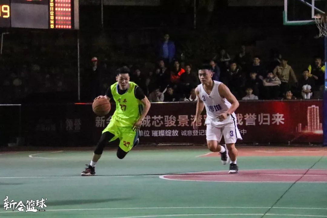  门兴格拉德巴赫精准反击，高效进攻斩获三连胜